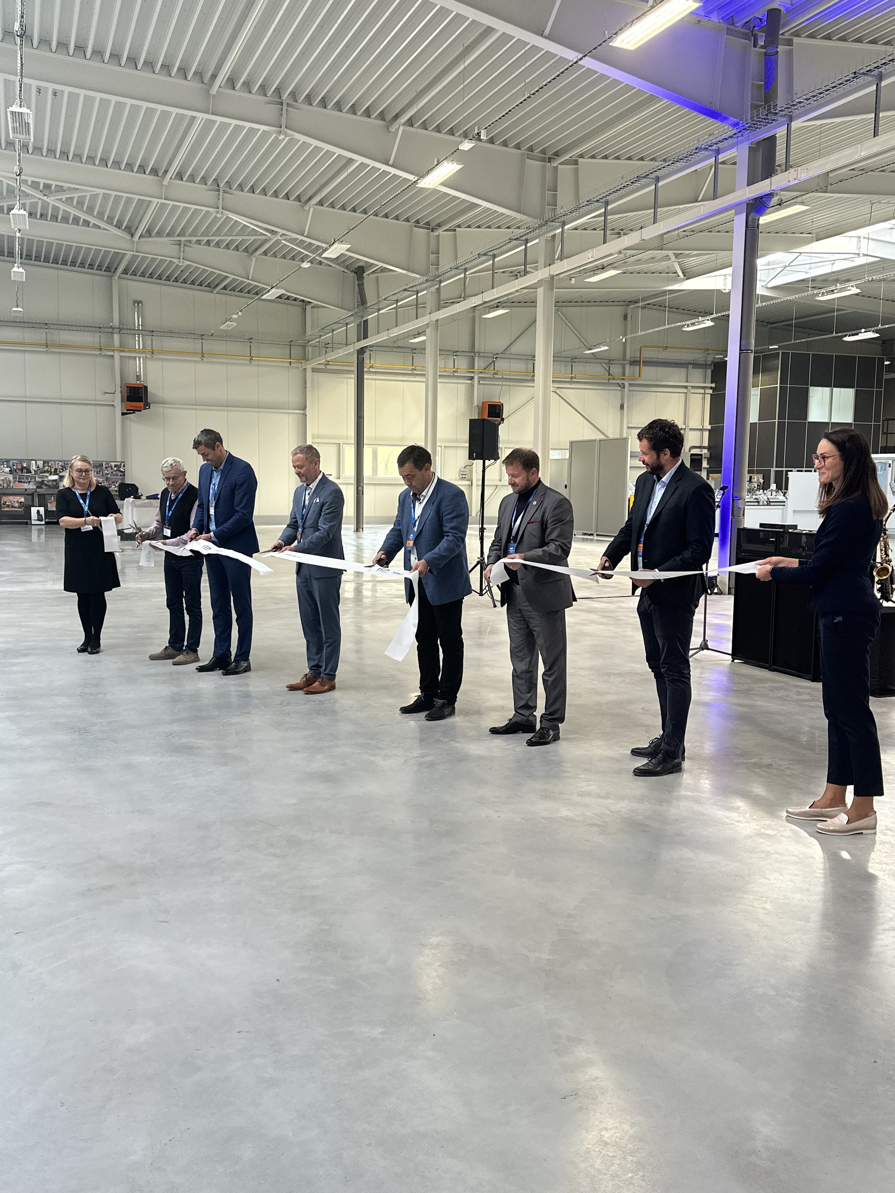 Slavnostní otevření nové výrobní haly